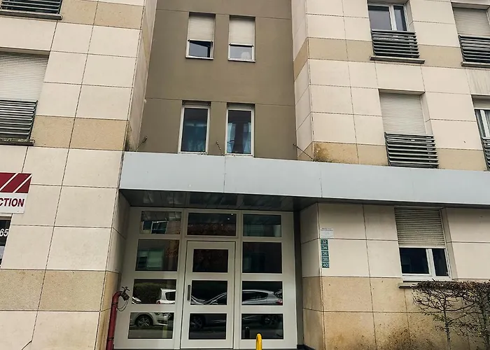 아파트 Rer 몽테브랭